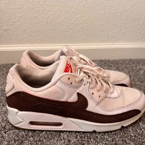 Nike Air Max 90 Sneakers in white and Brown
